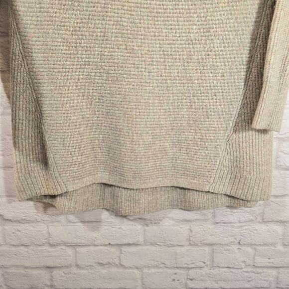 M American Eagle AE Whoa So Soft Off-The-Shoulder Sweater M Beige Pink Green - Picture 5 of 10